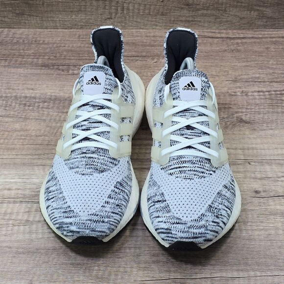 Adidas UltraBoost 21 Oreo Women's 11 Men's 10 White Black Running Shoes (GV7712) - Picture 2 of 9